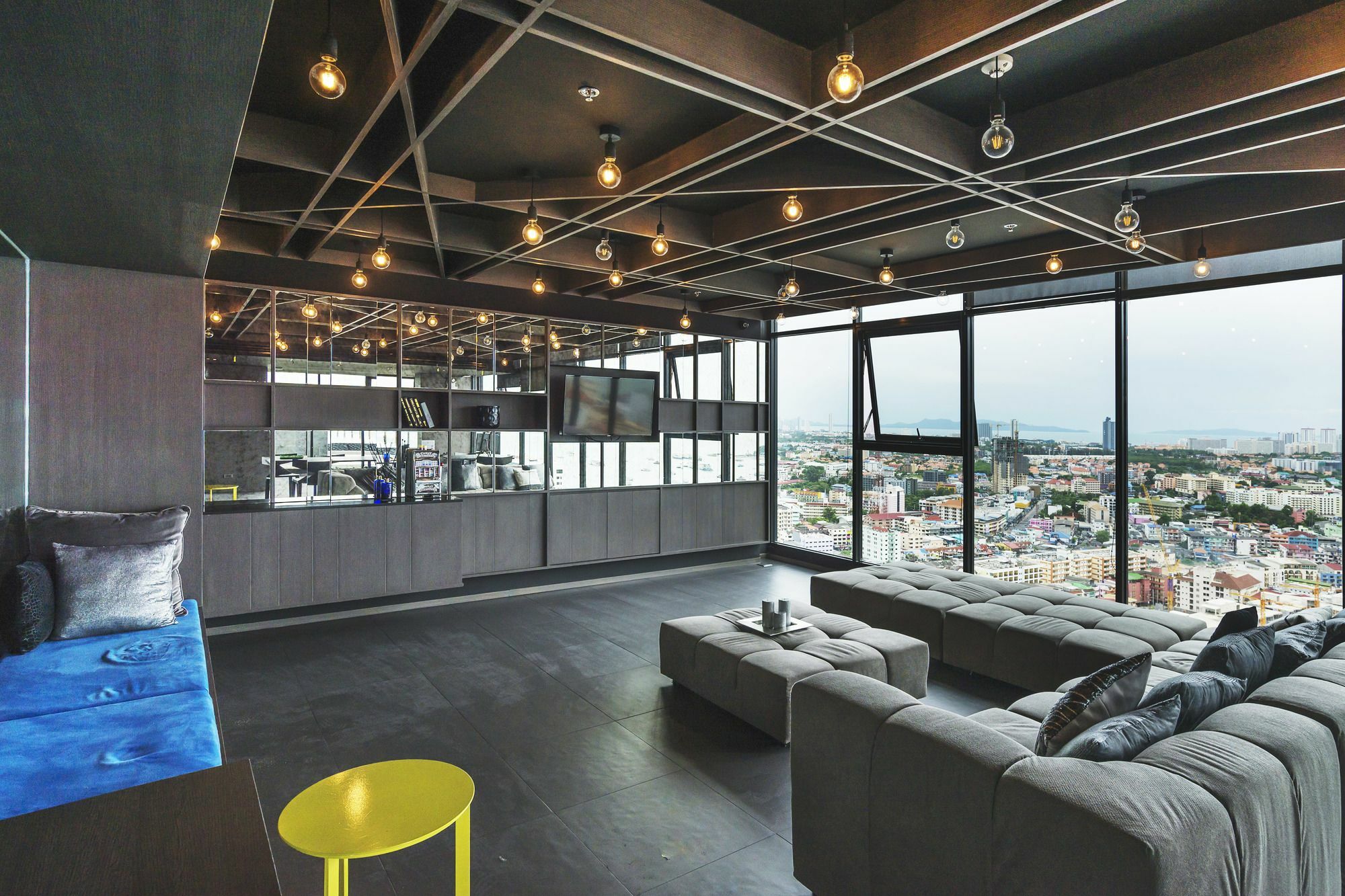Favstay - The Base Central Pattaya Exterior foto